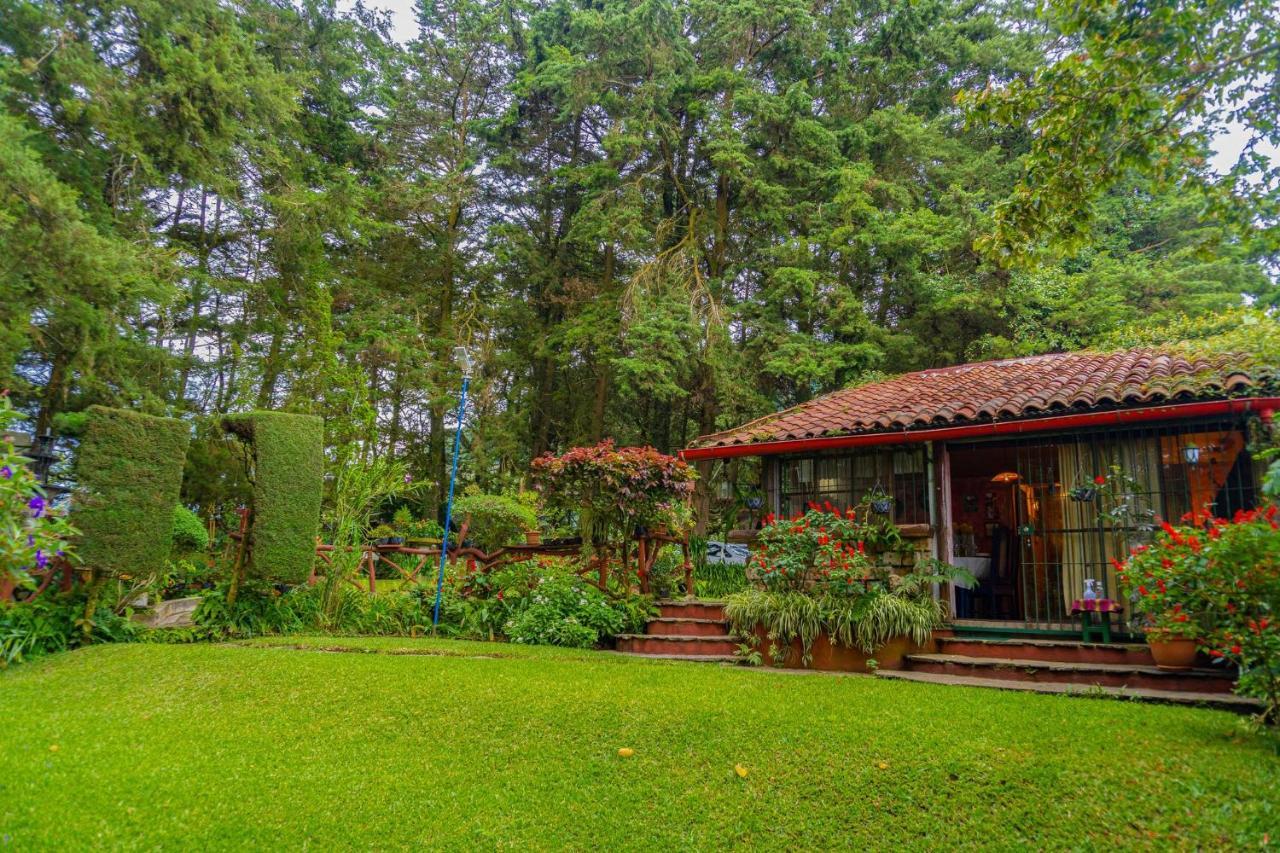 Los Naranjos Town Houses Exterior photo